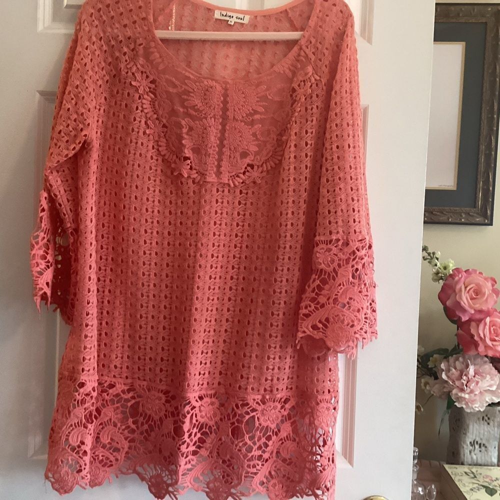 EUC. Indigo Soul Brand Lush Coral Lace Women Tunic Top XL